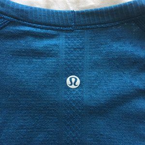 Lululemon Long Sleeve Shirt Size 4